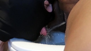 Amateur – I Piss on His Tongue – Femdom Golden Shower Toilet Pee