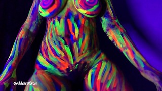 Mind Melt Like Spell – Black Light Neon Body Paint – Hypnotisieren – Mantras