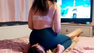 Gamer Girl Facesitting! Smothered For 20 Minutes Straight Slave Gasping For Air Under Her Ass!!