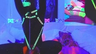 Sexyneonkitty Makes Screwme-Do Ride Her Strapon