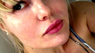 Gush Wet-pussy-close-up Tight Pussy